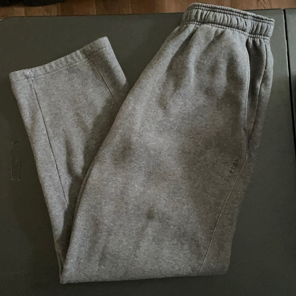Grey Reebok Sweatpants (Men’s S)